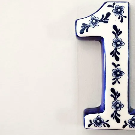 Апартаменты Downtown Lovers Apartments: Costa Do Castelo *