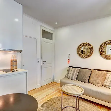 Downtown Lovers Apartments: Costa Do Castelo * Лиссабон