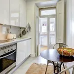 Downtown Lovers Apartments: Costa Do Castelo * Lisboa