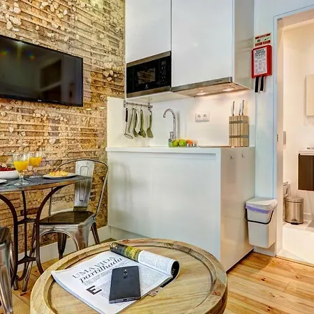 Daire Downtown Lovers Apartments: Costa Do Castelo Lisboa