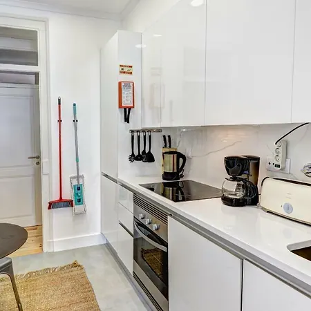 Downtown Lovers Apartments: Costa Do Castelo Daire *